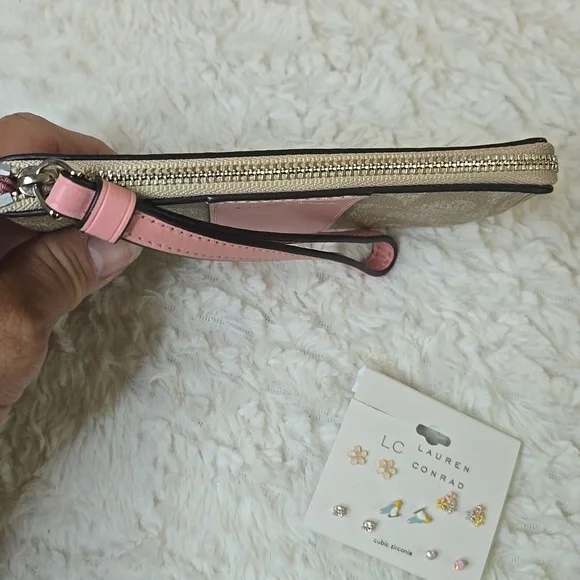 Coach Beige and Pink Wristlet With Lauren Conrad Nwt 5 Pair Of Earrings - Picture 5 of 11